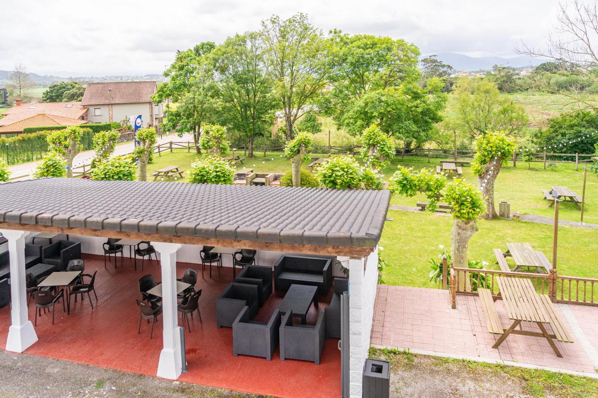 H.A.N.D Surf Hostel Langre  Luaran gambar
