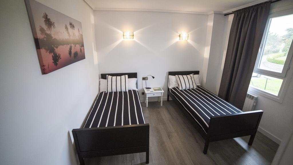 H.A.N.D Surf Hostel Langre  Luaran gambar